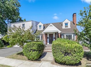 383 Haynes St, Hackensack, NJ 07601