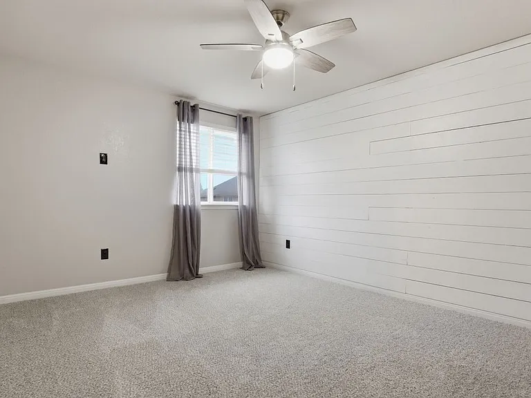 113 Bastian Ln — Photo 15