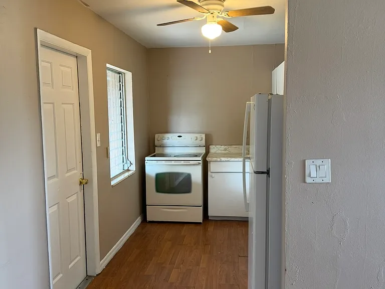 2733 Starlite Ln — Photo 11