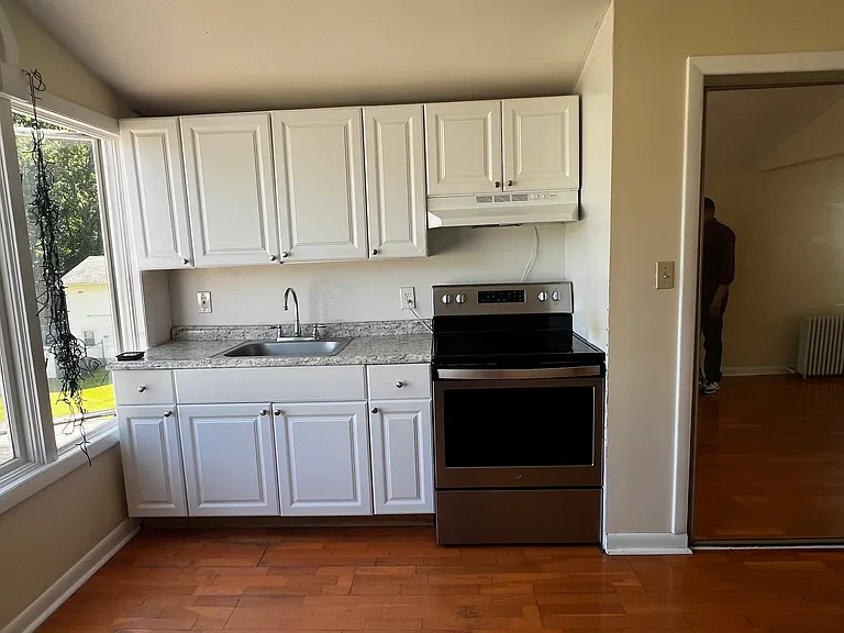 173 Bradley Ave #2 — Photo 7