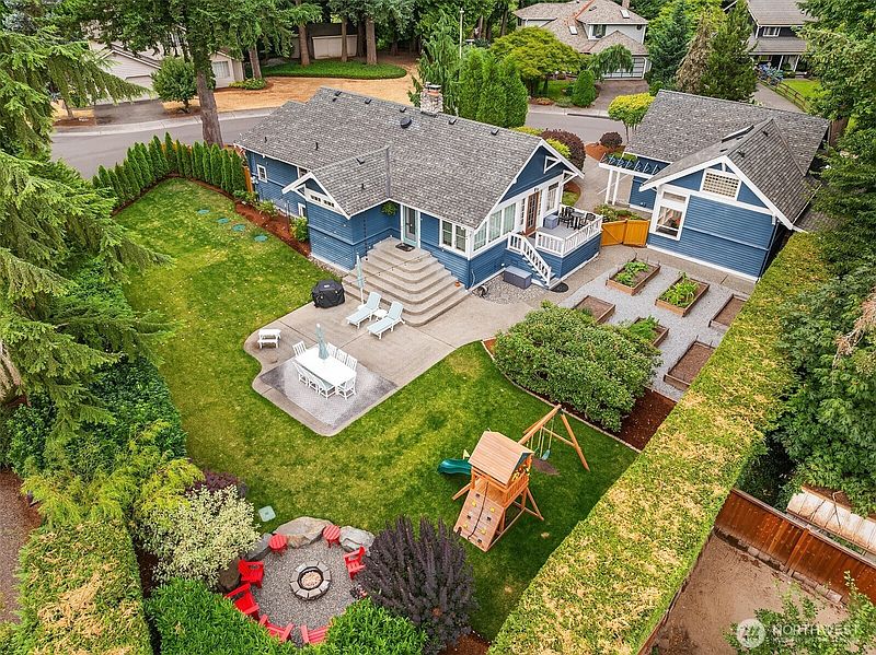 4th image of 13525 NE 188th Place
