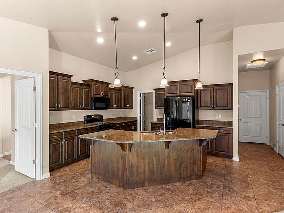 3rd image of 312 E Desert Rose Way