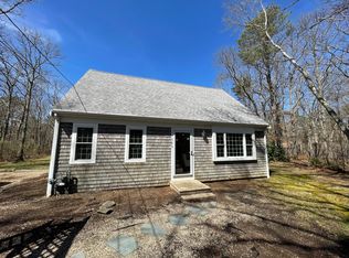 101 Santuit Newtown Rd, Marstons Mills, MA 02648