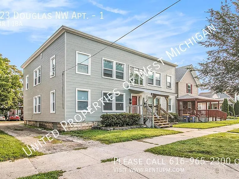 823 Douglas St NW #1 — Photo 12