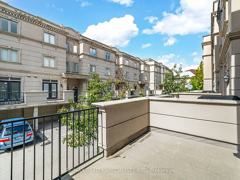 8C Clairtrell Rd — Photo 12