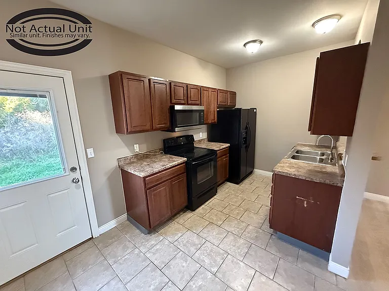 1912 N Orie Dr — Photo 5