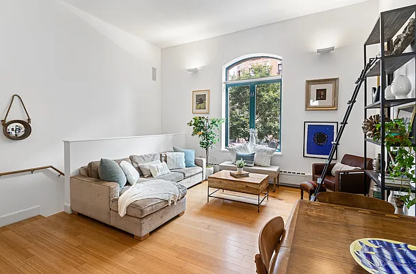 Sold by Compass | media 3