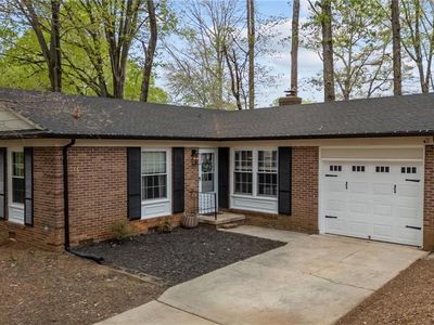 229 Montpelier Dr, Winston Salem, NC, 27103