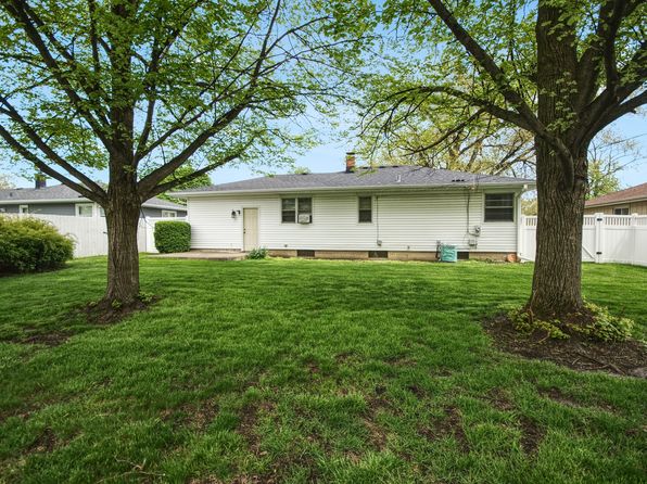 1105 Alann Dr, Joliet, IL 60435