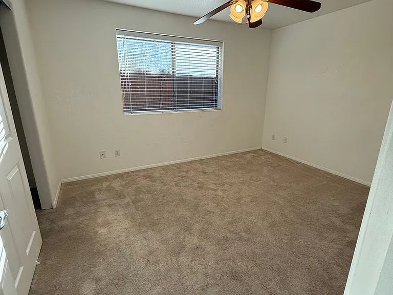 751 Skyview Ln — Photo 14