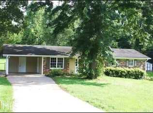 4715 Oak Grove Dr, Cumming, GA 30040