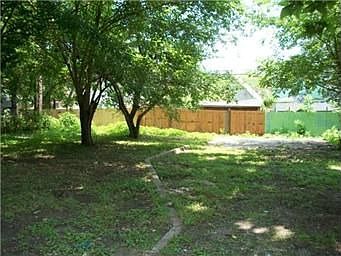 3rd image of 1327 Askew Ave