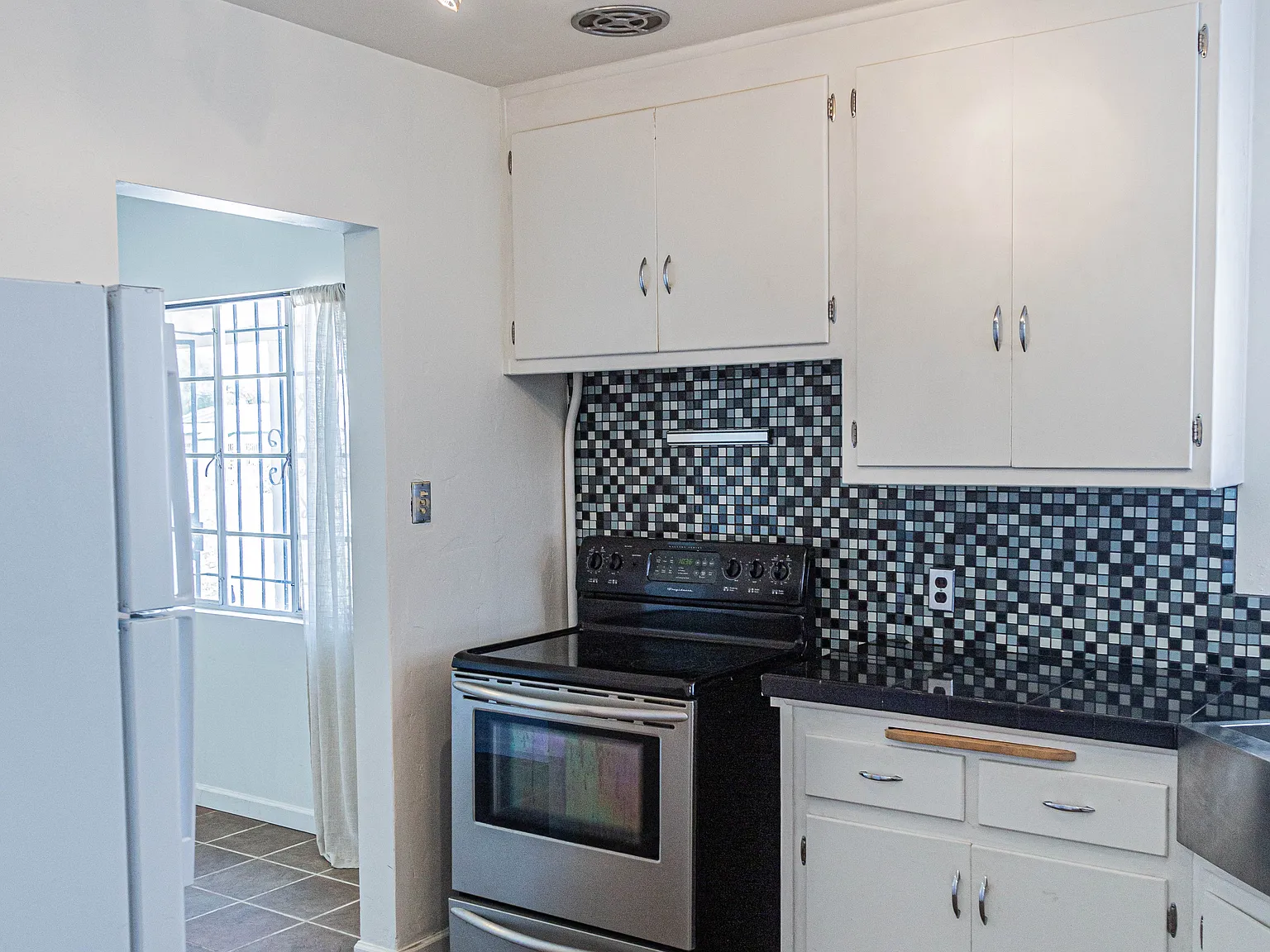 2 bed, 995 sqft, $1,500 — Photo 4