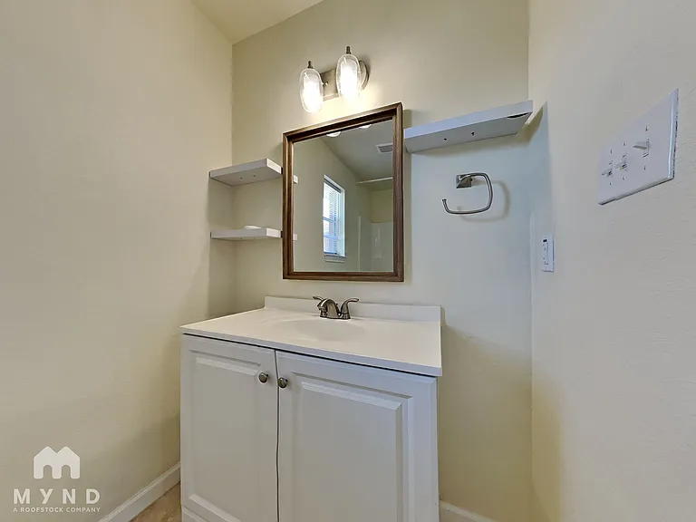 4809 Cedar St — Photo 9
