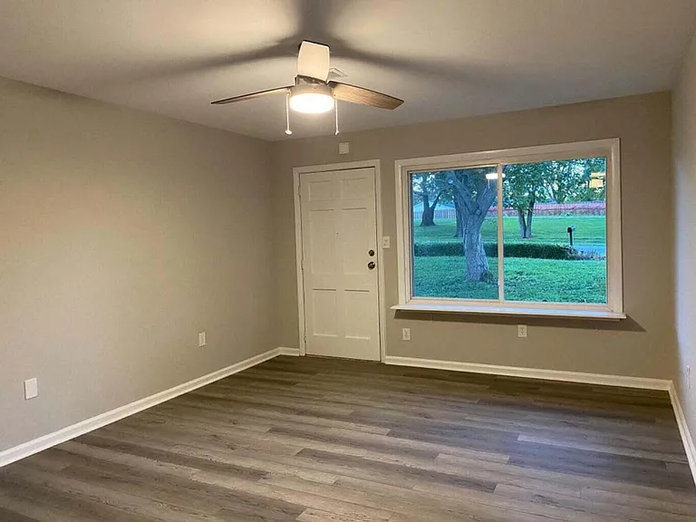 3004 Arrowhead Dr — Photo 8