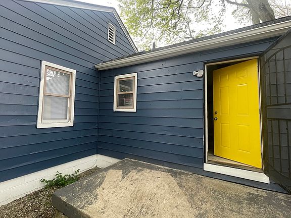 2nd image of 2324 E 36th St #2