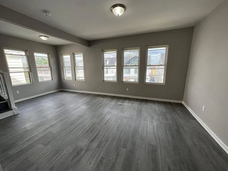 141 Goodwin Ave #2 — Photo 5