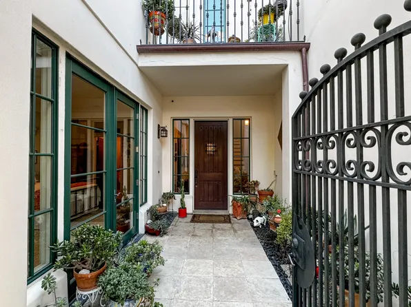929 Laguna St Unit D, Santa Barbara, CA 93101
