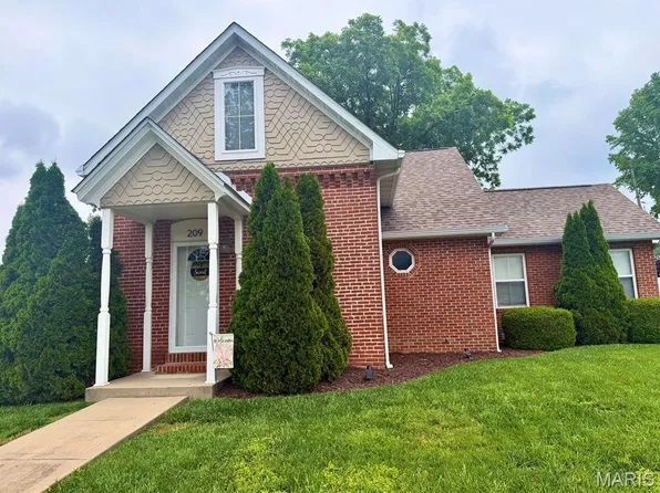 209 E Madison St, Millstadt, IL 62260