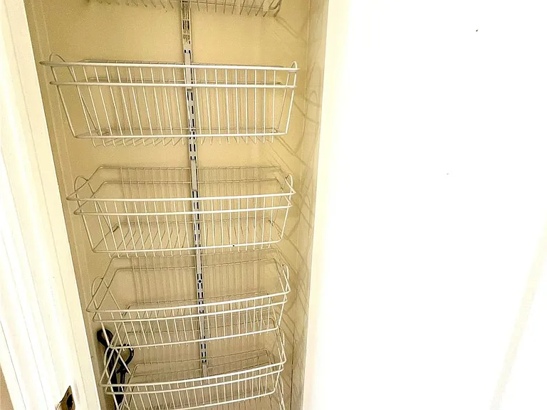 60 Peach Pl — Photo 16