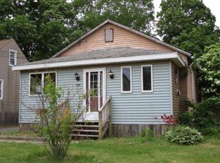348 N Pearl St, Clayton, NJ 08312
