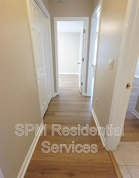 5150 Lampost Cir — Photo 16