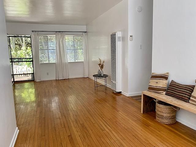 1st image of 947 17th St #C