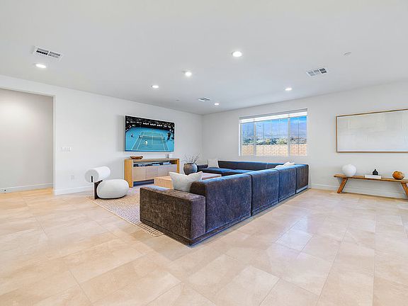 3rd image of 58277 Coral View Way