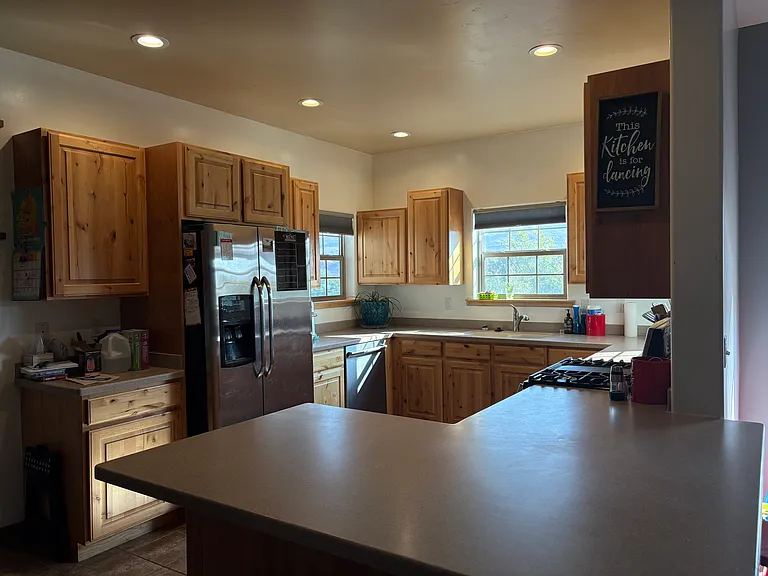Doc Allen Dr — Photo 10