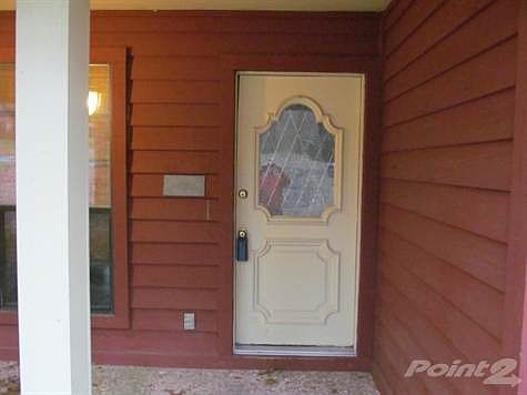 3rd image of 7624 Brook Forest Dr