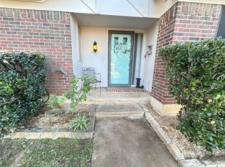 3808 Fox Hollow Dr, Bedford, TX 76021