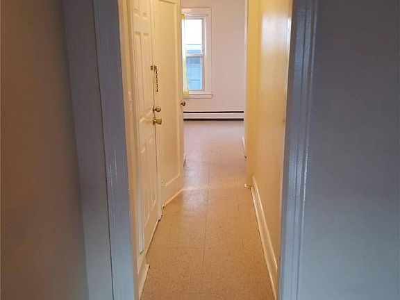 5th image of 8811 Lyman St Floor 1