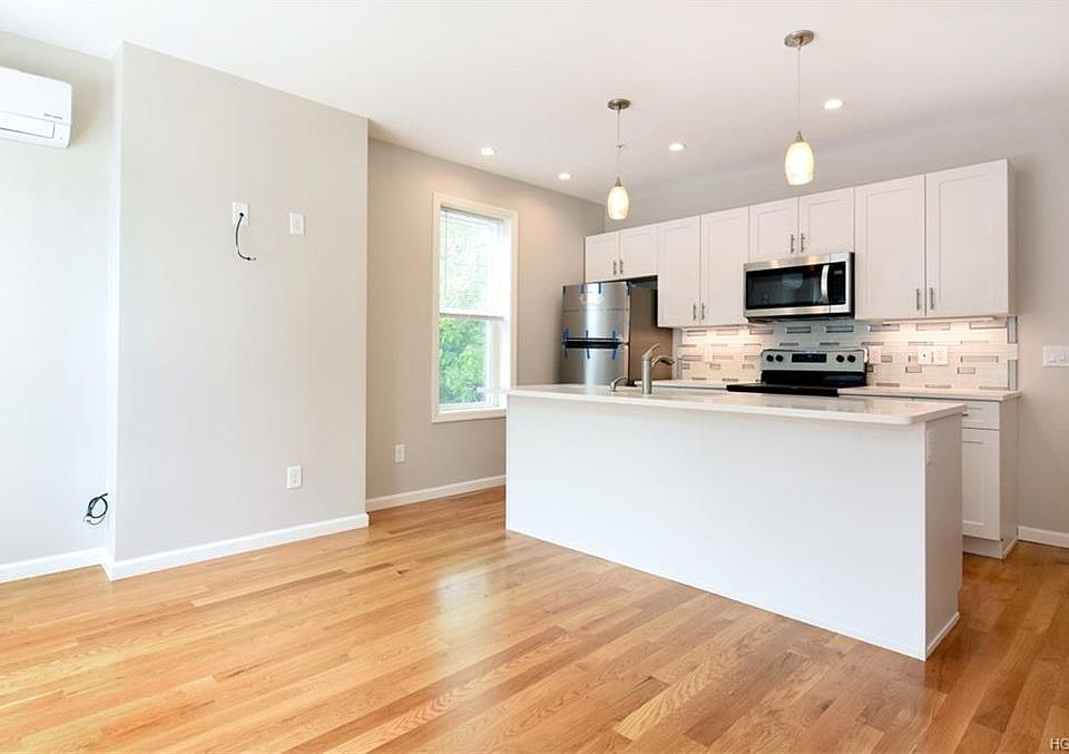 1st image of 401 Ashford Ave #1