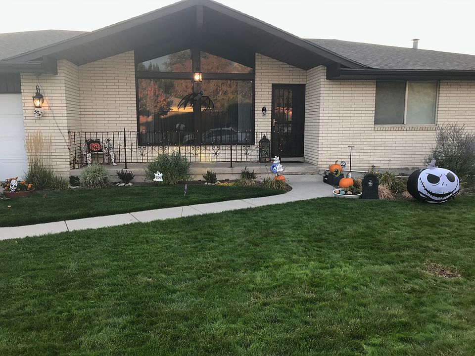 1st image of 9924 S Blossom Dr