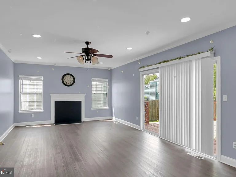 15704 Beau Ridge Dr — Photo 15