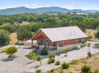 3335 Rolling Hills Rd, Blanco, TX 78606