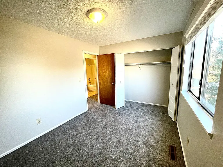 3410 W 17th Street Rd — Photo 21
