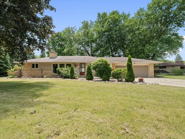 N76W14321 Lari Lou DRIVE, Menomonee Falls, WI 53051
