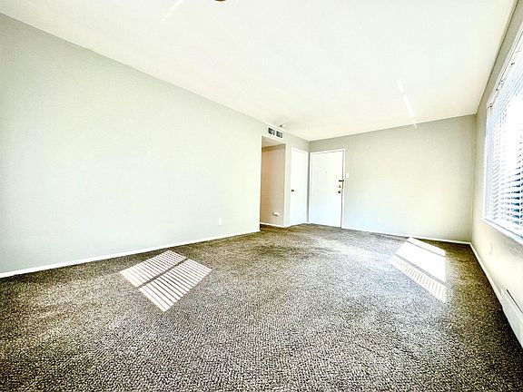 4th image of 4260 Fatima Dr APT 1