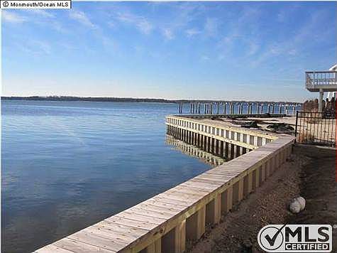 5th image of 7 Lagoon Dr E