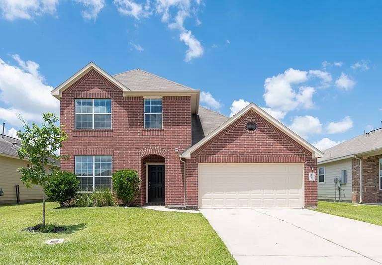 1011 Sarena Ct — Photo 1