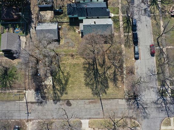 5th image of 3601 Virginia St