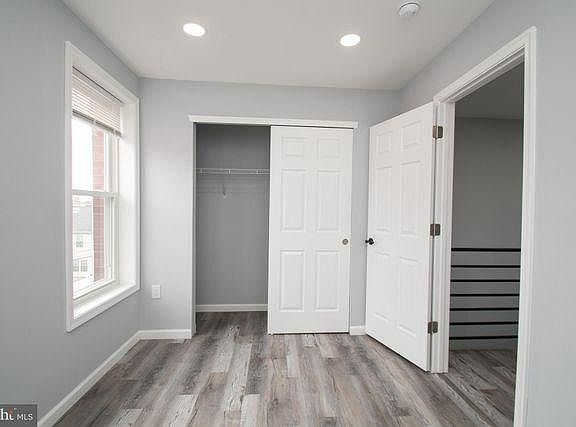 5th image of 1811 W Oxford St