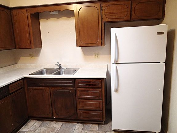 4th image of 4426 Buena Loma Way APT B