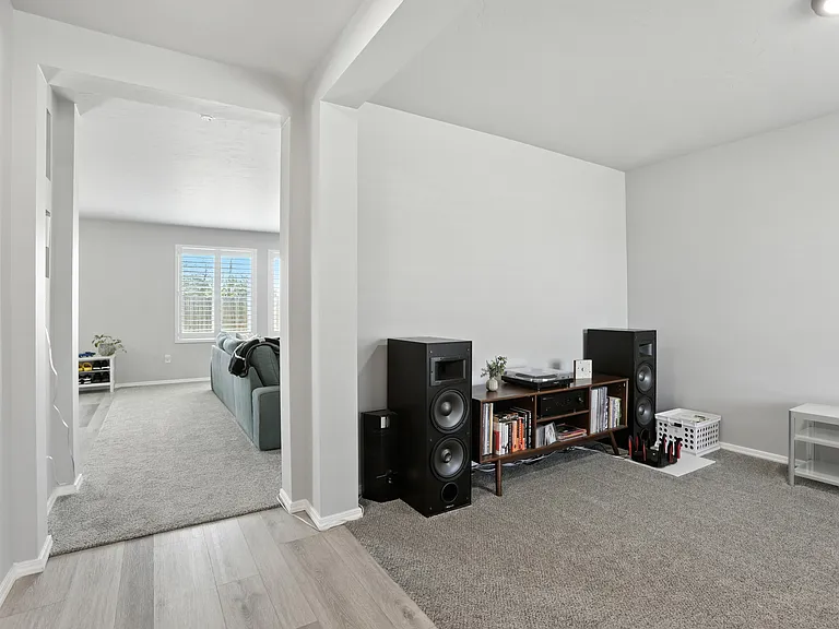 1855 SW Besra Dr — Photo 5