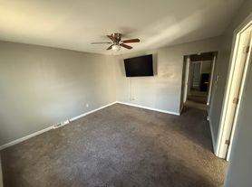 4625 Blythin Rd, Cleveland, OH