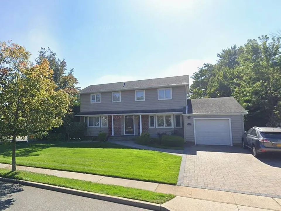 1 Niagara Dr
