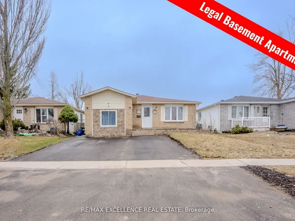 3 Hickling Trl, Barrie, ON L4M 5W1