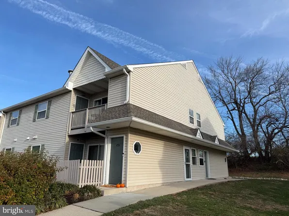 601 Horseshoe Dr #601, Royersford, PA 19468