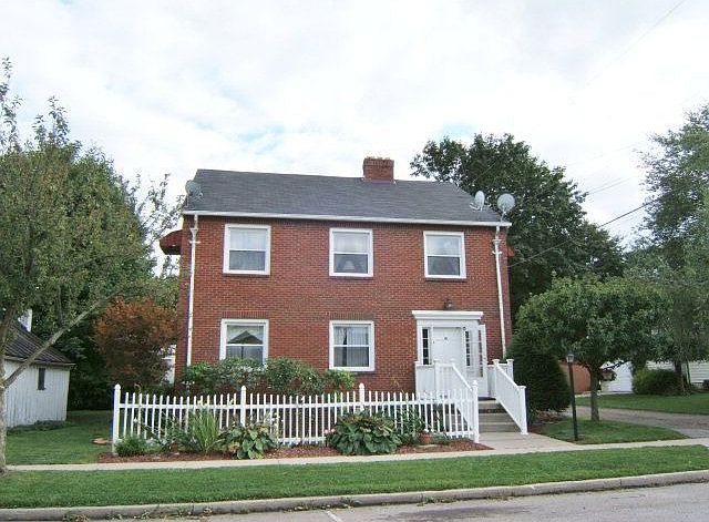 2nd image of 16 Howard Smith Blvd
